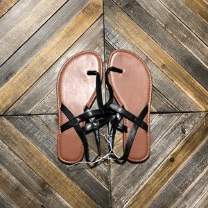 NWOT! Black strap sandals.